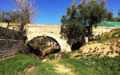 Historical-artistic study, technical data and history of interventions of “El Arco” Aqueduct in Villa de Otura (Granada) – 2019