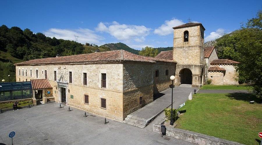parador cangas onis